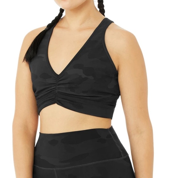 New alo yoga Wild Thing Vapor Bra in Army Print - Picture 6 of 8